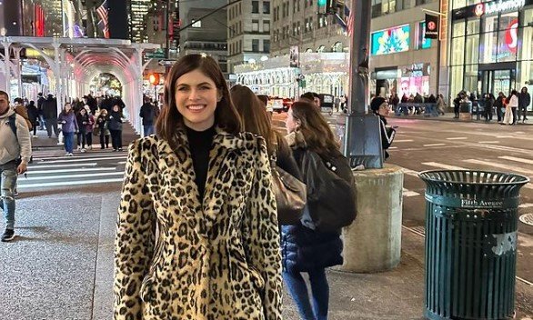 Alexandra Daddario's Wealth and Fortune Over the Years