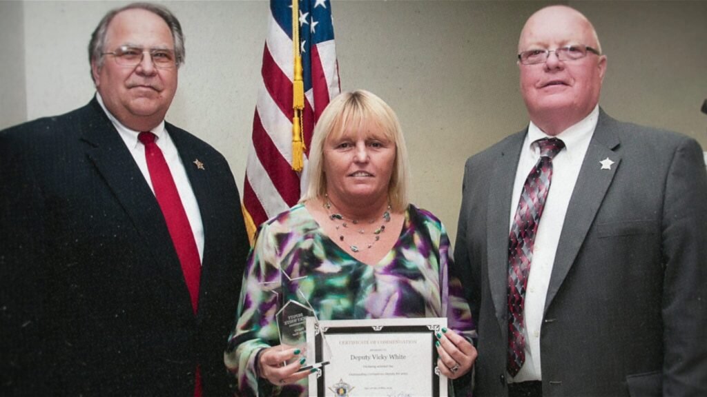 Jailbreak - Love on the Run (Netflix) Story, Review, Trailer, Release Date, Songs, Cast