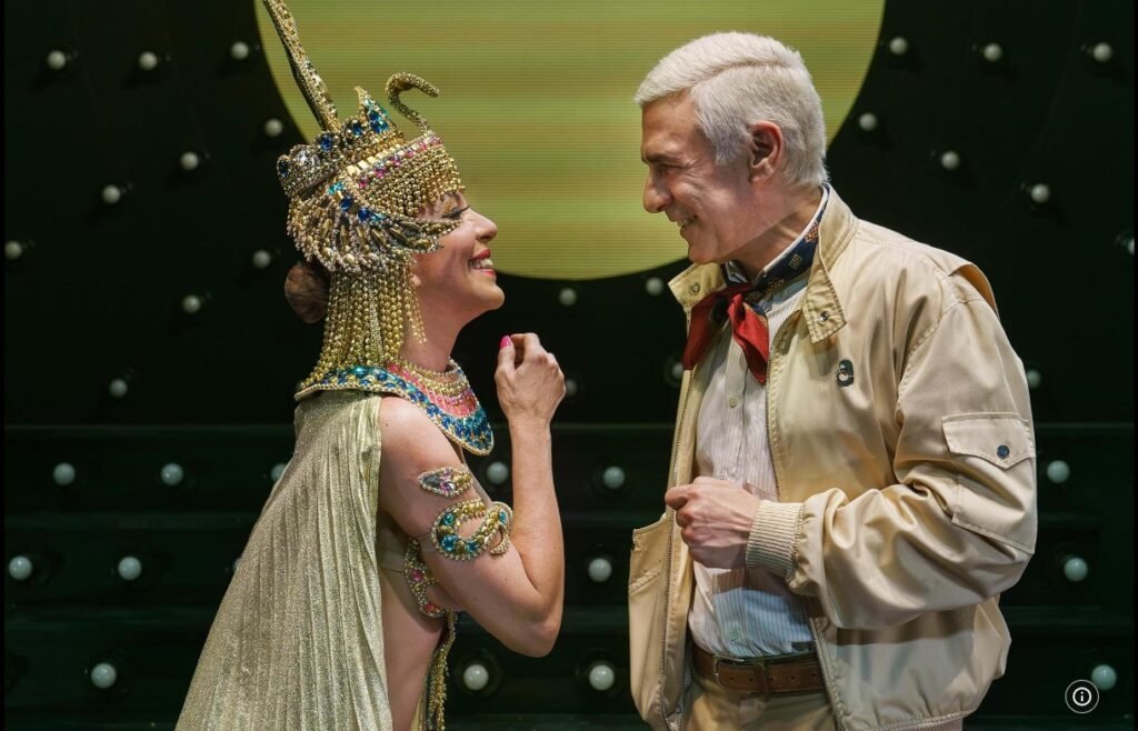 The Man Who Loved UFOs (Netflix) Story, Review, Trailer, Release Date, Songs, Cast