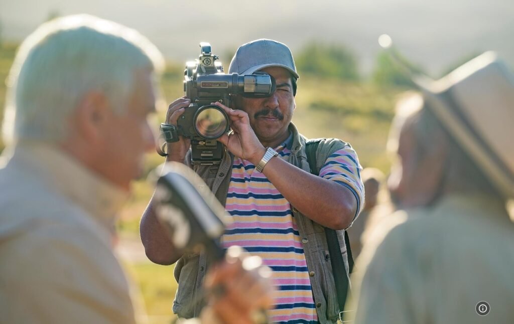 The Man Who Loved UFOs (Netflix) Story, Review, Trailer, Release Date, Songs, Cast