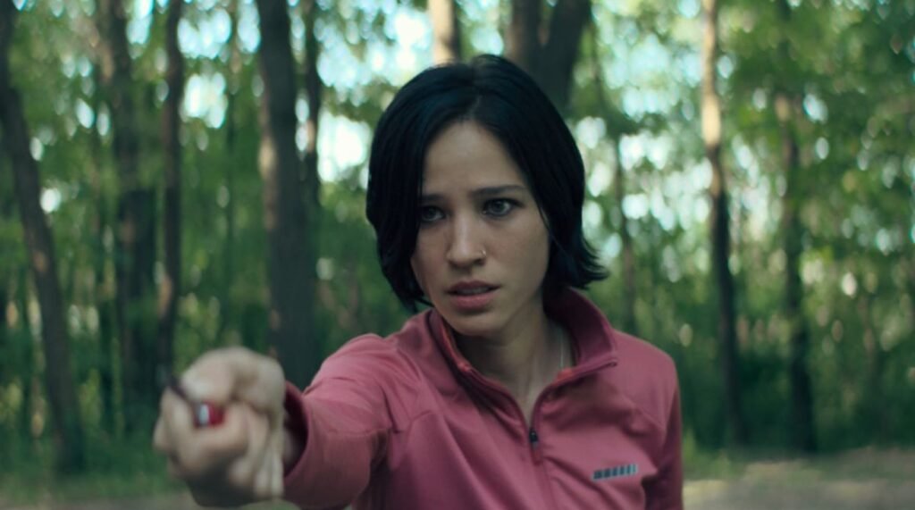 Don't Move (Netflix) Story, Review, Trailer, Release Date, Songs, Cast