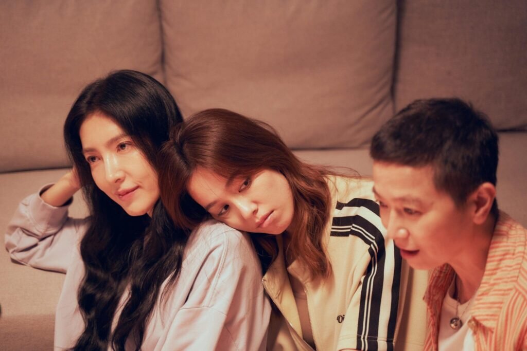 Born for the Spotlight (Netflix) Story, Review, Trailer, Release Date, Songs, Cast