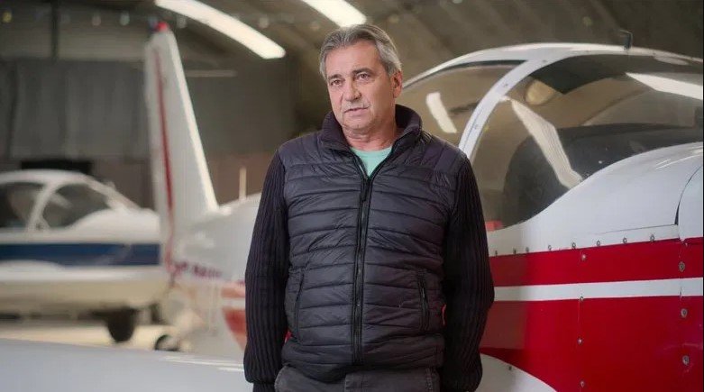 Cocaine Air - Smugglers at 30000 Ft (Netflix) Story, Review, Trailer, Release Date, Songs, Cast